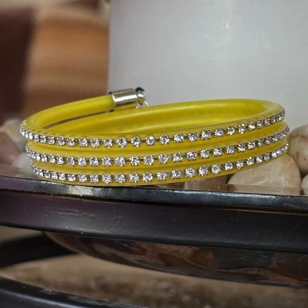 Brand New Marc by Marc Jacobs Slinky Safety Yellow Zirconia Bling Wrap Bracelet